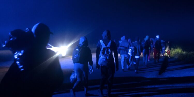 3 migrants killed and 17 injured when vehicle hits them on a highway in southern Mexico