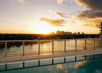 9 Best Rooftop Bars and Restaurants in Fort Lauderdale and Broward County