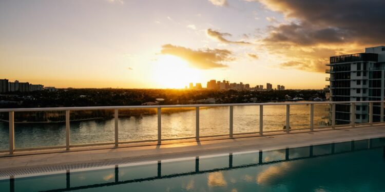 9 Best Rooftop Bars and Restaurants in Fort Lauderdale and Broward County