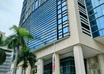 'A Good Day': Florida Bank Linked to Venezuela Is Hit With $800,000 Verdict