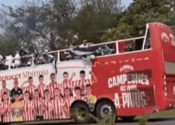 A SHOCKING Title Win Bus Parade Celebration Goes Wrong Paraguay Trophy Gets Stuck With Power Lines WATCH viral video title football south america Paraguay Football Incident:
