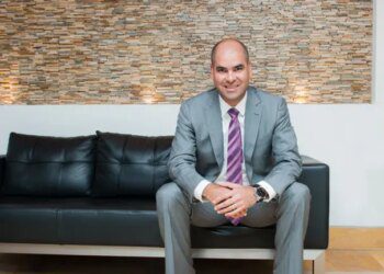 Accused 'frontman' of Venezuelan vice president bought $3.4 million apartment in Miami with cash | Univision News