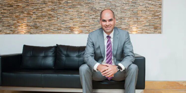 Accused 'frontman' of Venezuelan vice president bought $3.4 million apartment in Miami with cash | Univision News