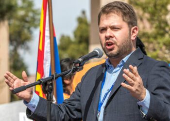 Arizona Police Association Endorses Democrat for Senate