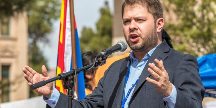 Arizona Police Association Endorses Democrat for Senate