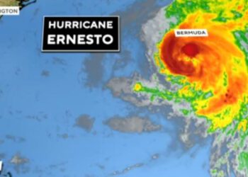 Bermuda braces for heavy wind and rain from Hurricane Ernesto