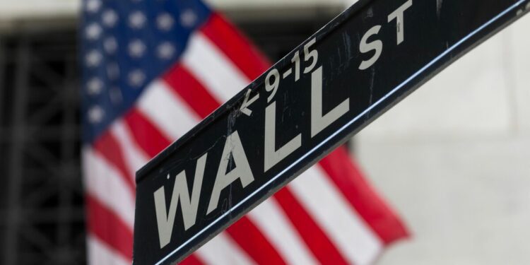 Bloomberg New Economy: Why China Economic Woes Don’t Move Markets Like America’s