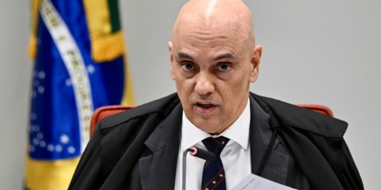 Brazil Supreme Court judge Alexandre de Moraes ordered Elon Musk to name a new legal representative in the country or face X being shut down there (EVARISTO SA)