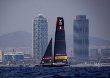 Luna Rosa Prada Pirelli Team