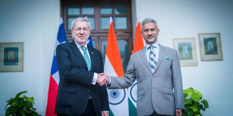 Chile welcomes Indian investment in mining, ready to negotiate economic partnership: Foreign Affairs Minister Alberto van Klaveren 