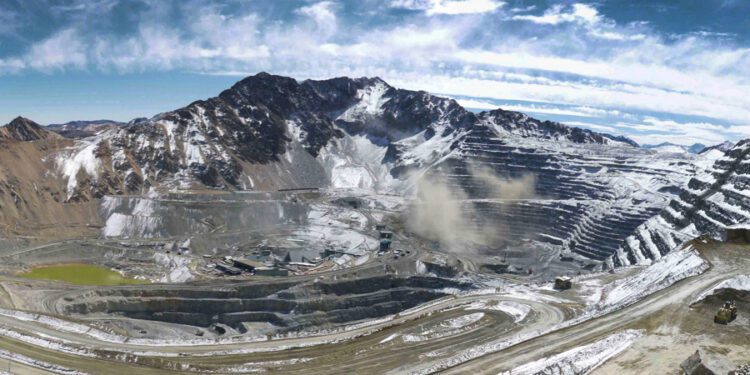 Heavy snowfall in Chile forces Anglo to cut annual copper target