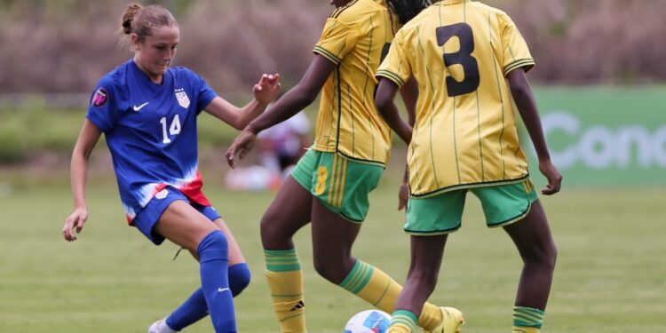 Concacaf Girls’ U-15 Championship: Carolina Reyna scores four goals in first 35 minutes