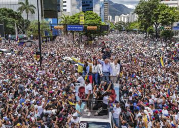 Cuban Special Forces Reportedly Being Airlifted Into Venezuela as Country Braces for Mass Demonstrations Saturday
