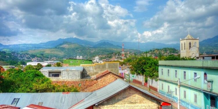 Dictatorship in Nicaragua arrests two more priests and two laywomen