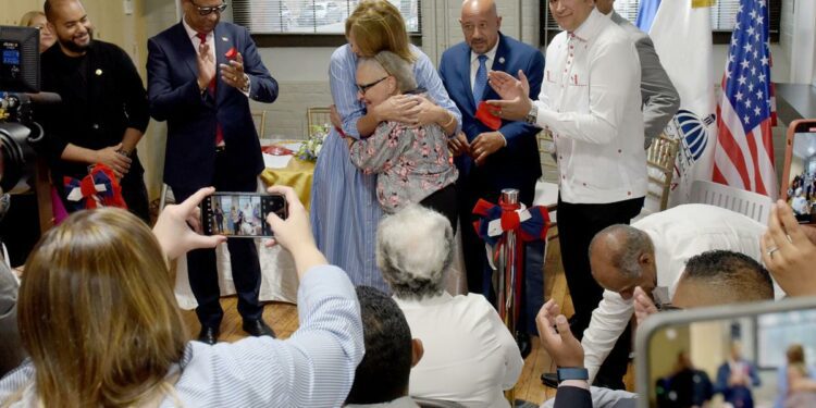 Dominican cultural center opens in Lawrence