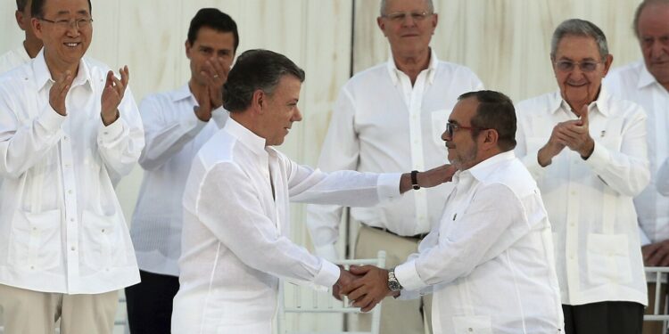 Dozens of former FARC fighters abandon 'reincorporation' village in Colombia after death threats