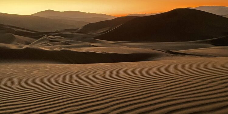 Endless sands: Stunning crescent dunes of Chile's Atacama Desert