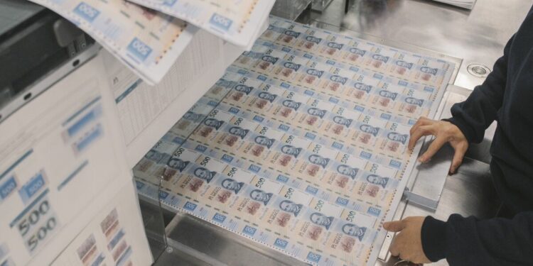 Fed Bets Fuel Best Month of 2024 for Latin America Local Debt