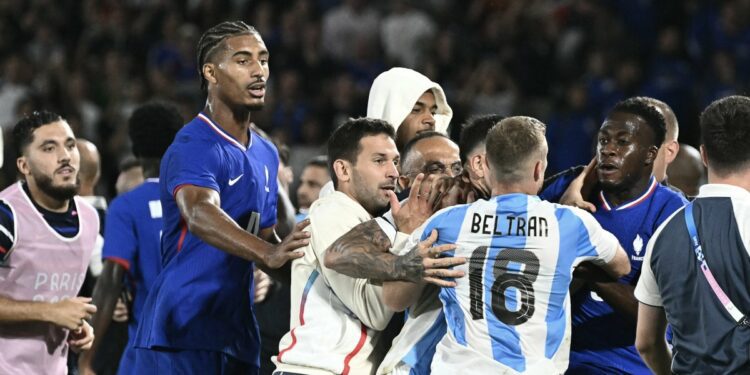 Fight erupts after France eliminates Argentina in 2024 Olympics – NBC10 Philadelphia