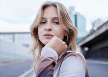 Gen Z Russian Tired Of Complaints About America