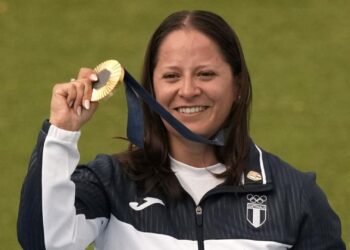 footer bein logo white