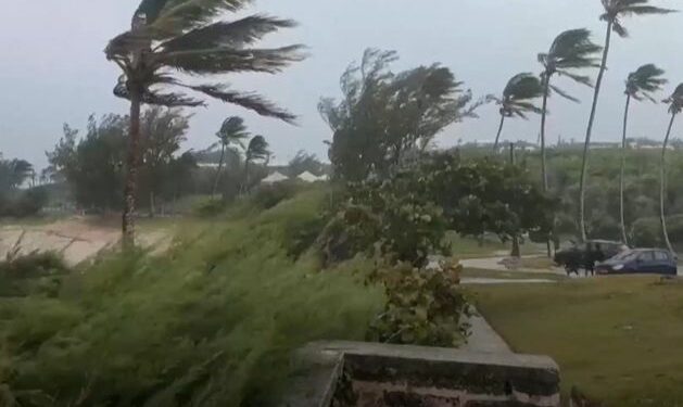 Hurricane Ernesto makes landfall on Bermuda