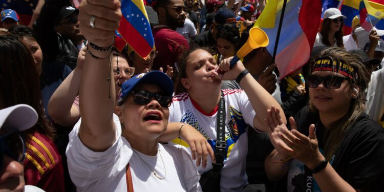 In Venezuela’s diaspora, protests erupt against Maduro’s contested election | Nicolas Maduro News