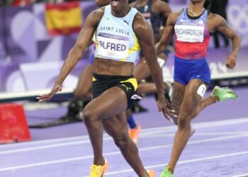 Julien Alfred stuns Sha'Carri Richardson in 100m to win St. Lucia's 1st Olympic gold