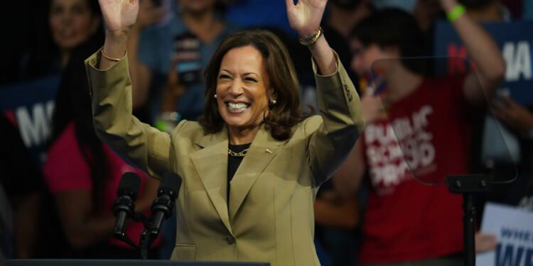 Kamala Harris speaks on immigration, abortion in first Arizona rally