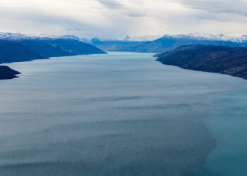 Long-lost ‘failed’ continent hidden under 6,500ft-deep sea between US and Europe – experts find why doomed land vanished