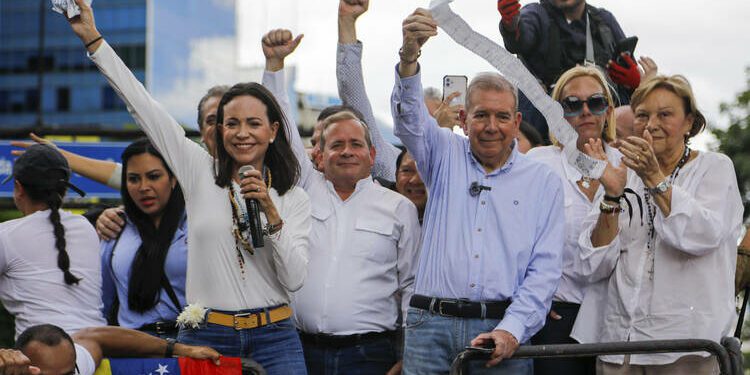 Maduro’s third term in Venezuela could mean more migrants seeking asylum in the U.S.