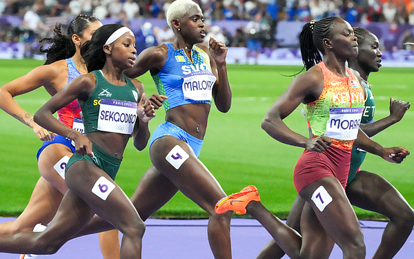 Maloney, an All-American at Arkansas, inspires her small home nation at Paris Games