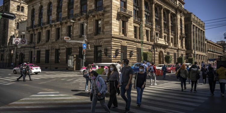 Mexico’s weak growth and inflation slowdown set up new rate cut