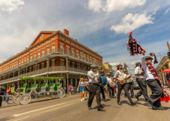 New Orleans Hotels Offer Commissionable Cruise Packages