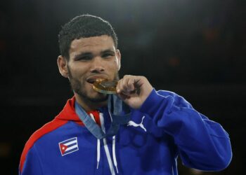 Other Sports: Cuba’s Alvarez breaks French hearts to rule lightweight boxing