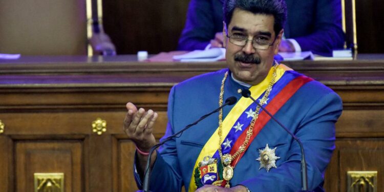 Panama offers Maduro temporary asylum amid Venezuelan election crisis