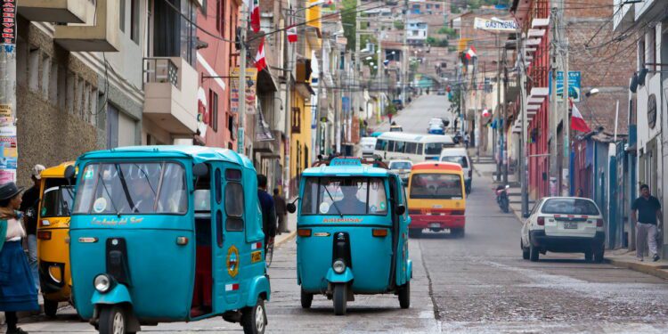 Peru’s crazy drivers offer a data deluge for self-driving cars