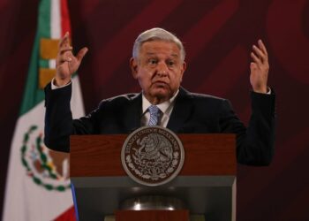 Peso Selloff Pauses As Mexican President Addresses US, Canada Relations, Targets Ambassadors Over 'Respect For Our Country' - iShares Inc iShares MSCI Mexico ETF (ARCA:EWW), Franklin FTSE Mexico ETF (ARCA:FLMX)