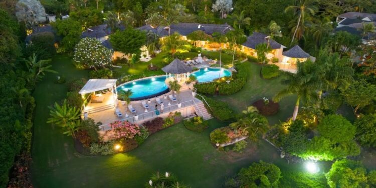 Rental Escapes Offering Caribbean and Mexico Luxury Villa Discounts