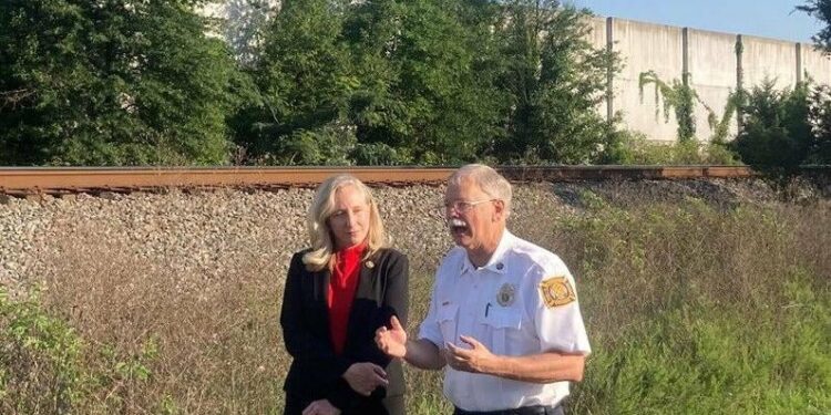 Spanberger, officials still want more answers on derailment