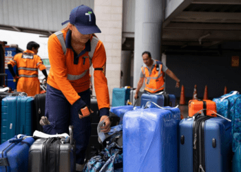 Talma Ecuador Cuts Luggage Scanning Time with Wearable Technology