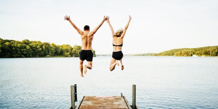 The 10 Cleanest Lakes In America, According To A New Report