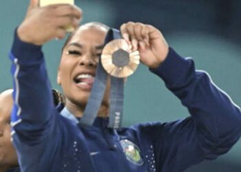 US gymnast speaks out on losing medal