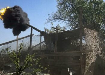 Ukraine says it has taken more ground and prisoners during its advance into Russia border region