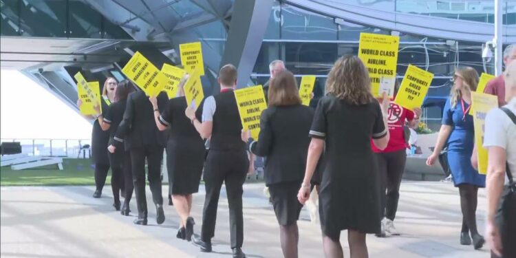 United Airlines flight attendants in Colorado vote to strike