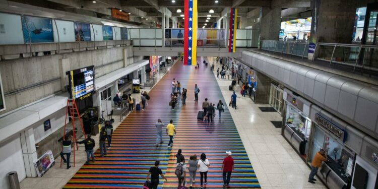 Venezuela Election Dispute Traps Travelers Trying to Leave the Country