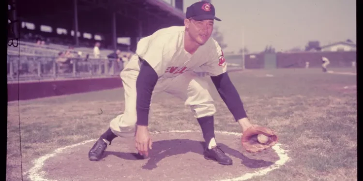 Who is Venezuela's Little League World Series manager? Inside Domingo Carrasquel's MLB history, family tree