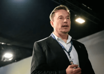 X braced for Brazil ban as judge's deadline passes