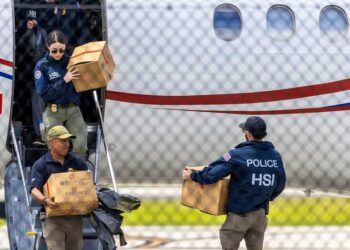 USA has Maduro's plane confiscated