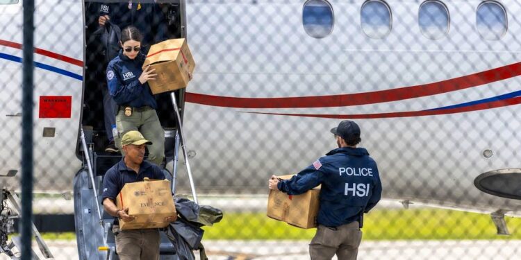USA has Maduro's plane confiscated